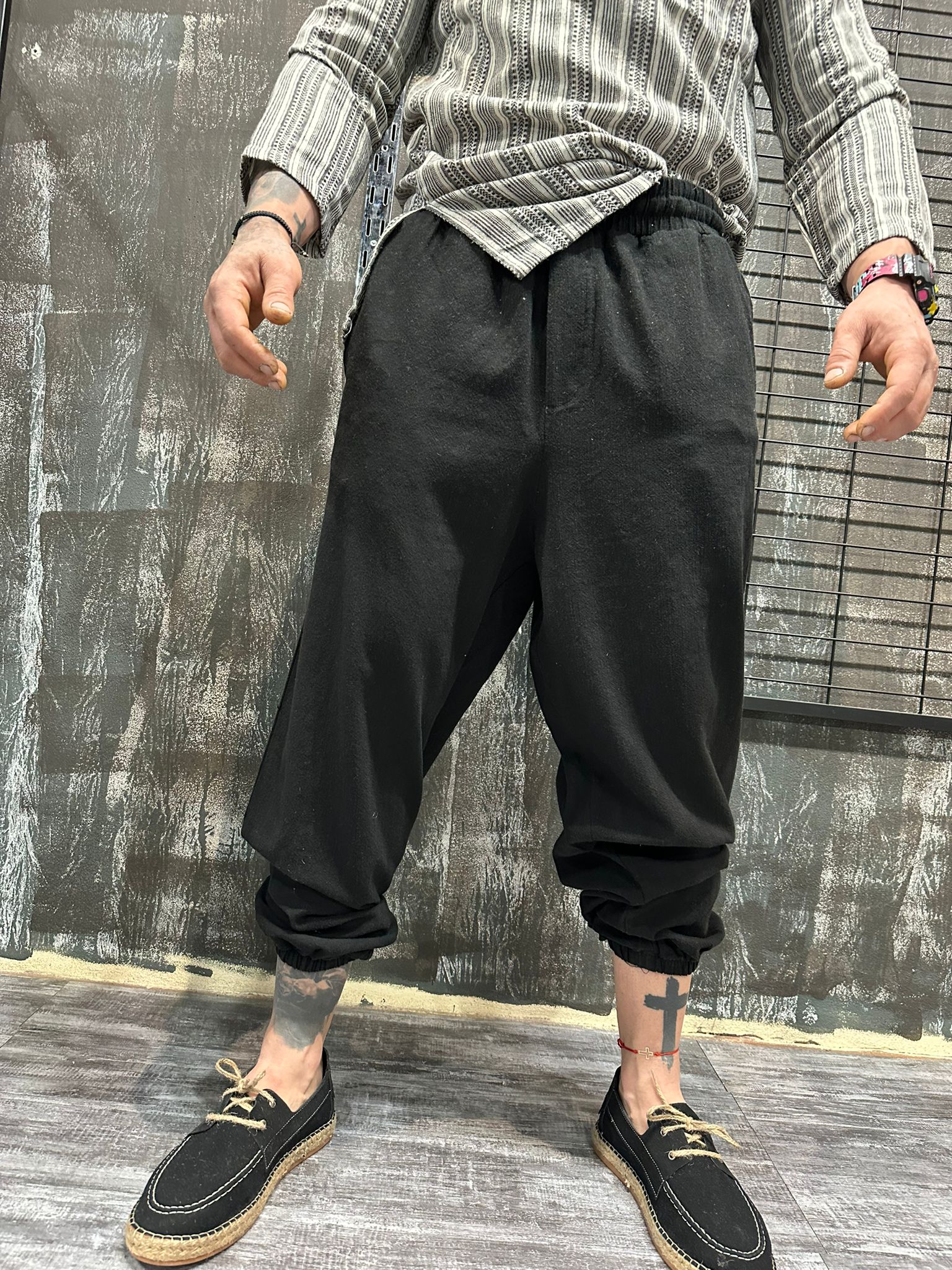 URBAN JOGGER PANTS BLACK DJANI