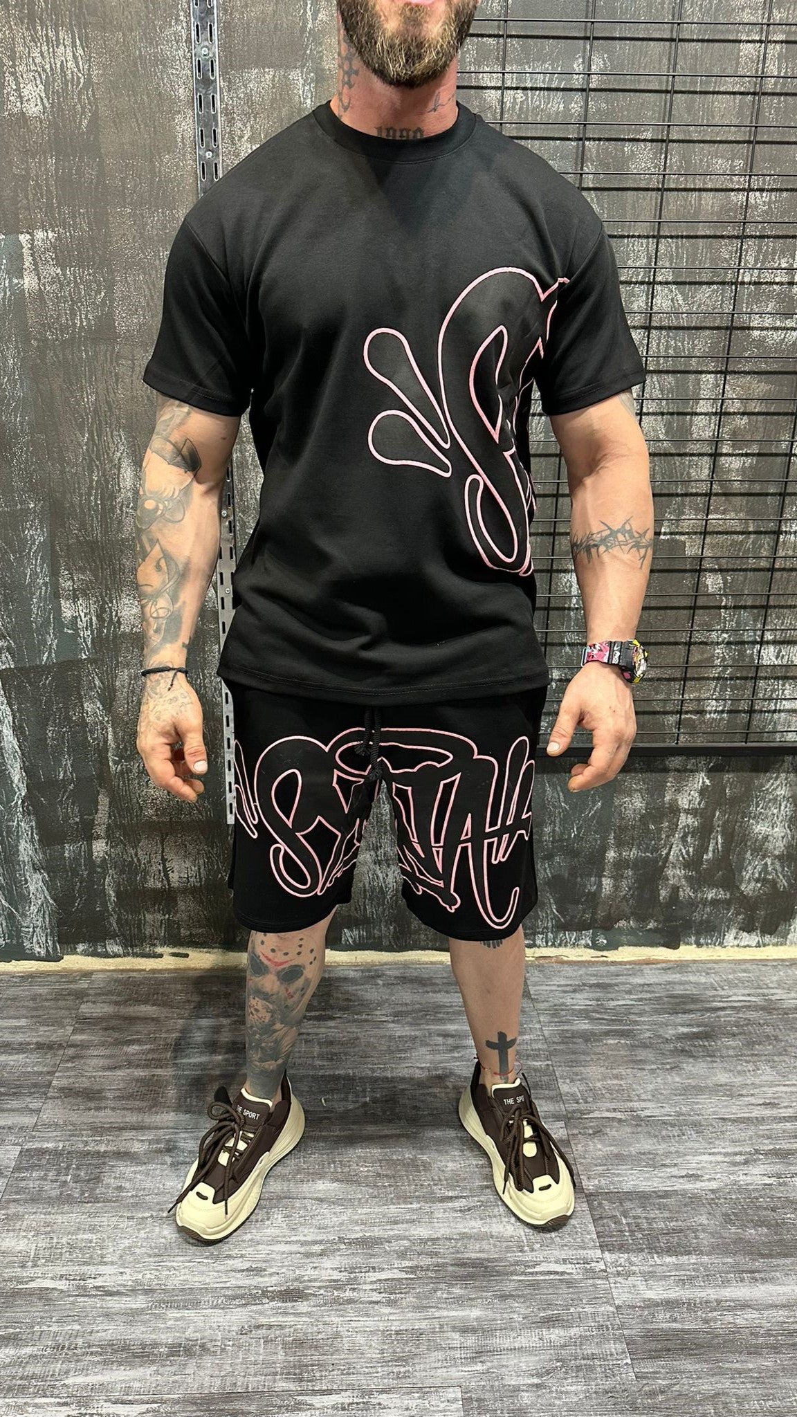 URBAN GRAPHIC SET BLACK DJANI