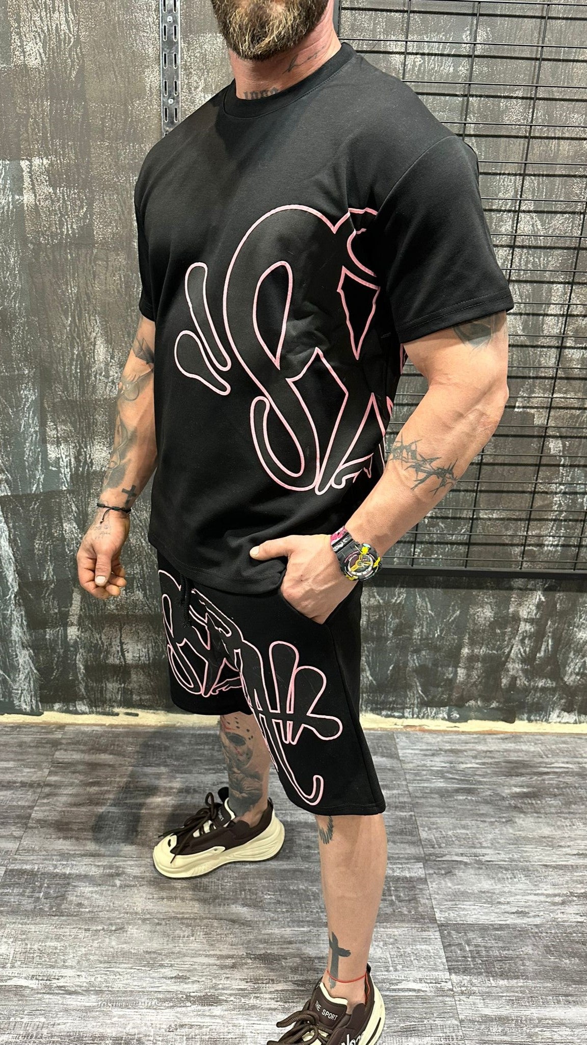 URBAN GRAPHIC SET BLACK DJANI