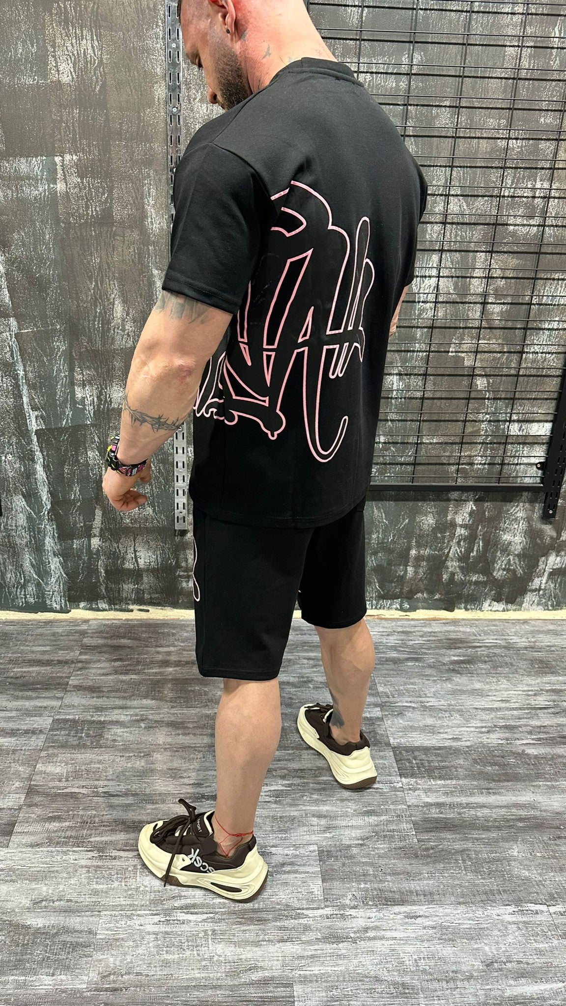 URBAN GRAPHIC SET BLACK DJANI