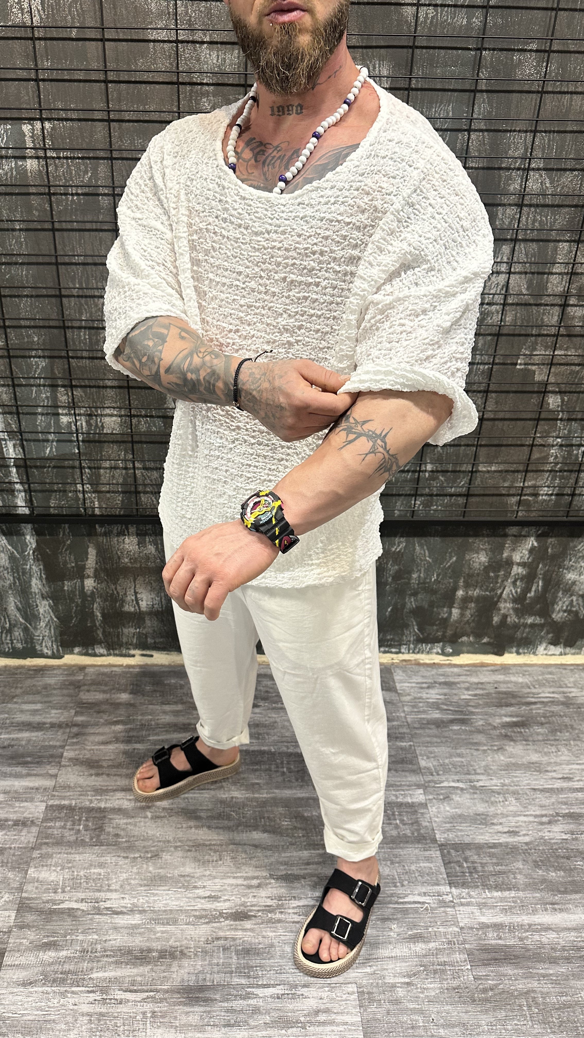 TEXTURED WHITE DJANI