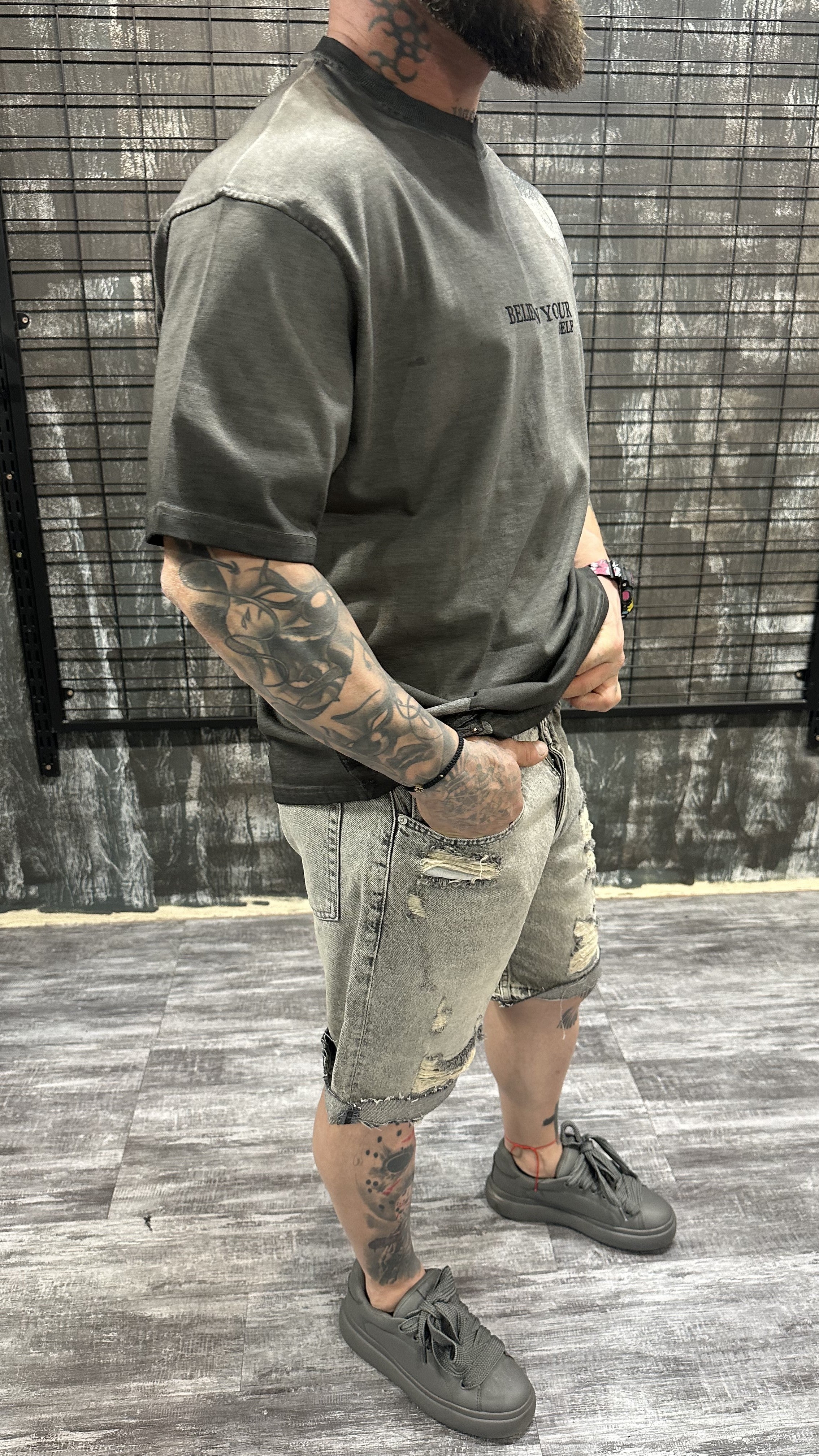 OVERSIZED TEE “BELIEVE IN YOURSELF” GRAPHITE DJANI
