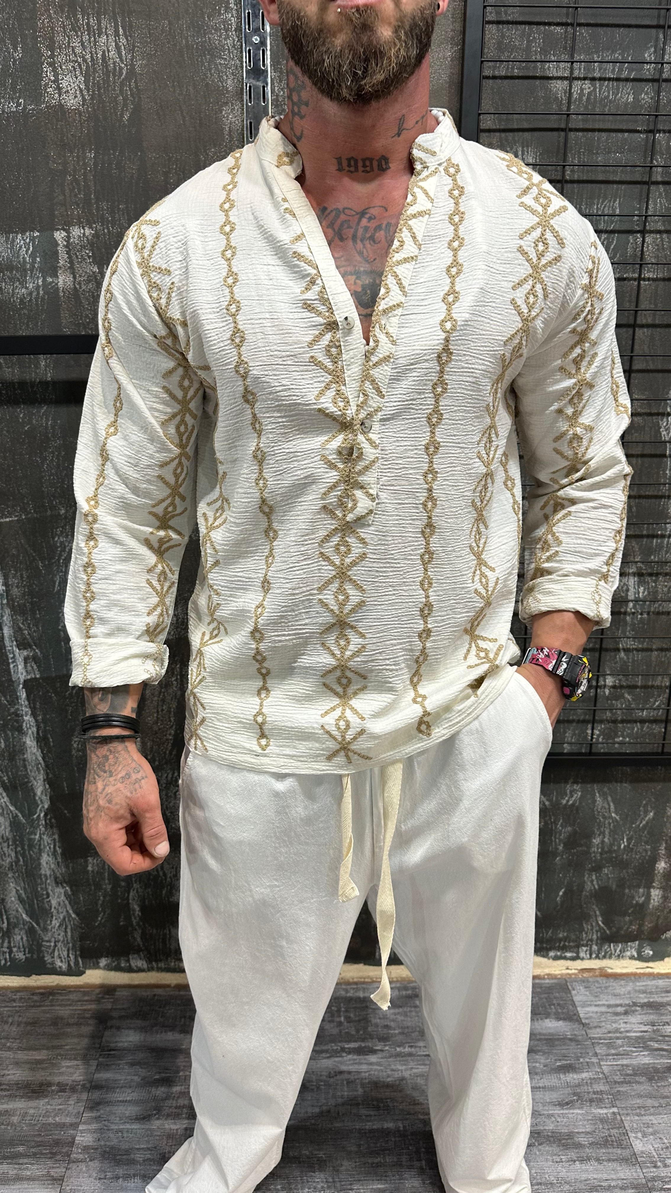 Риза DJANI